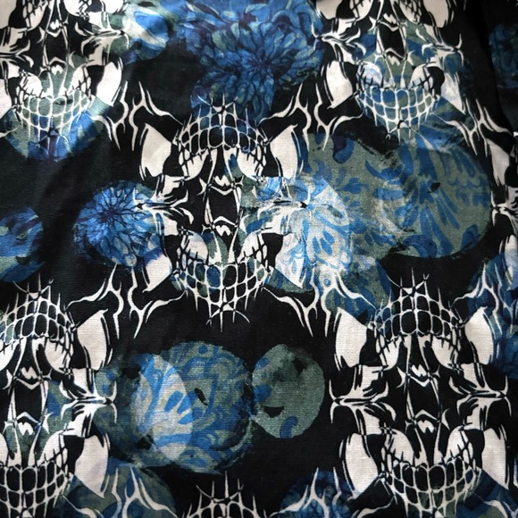 Robert Graham Alloway Equinox Skull Print Button Up Shirt Men’s Small NEW - Picture 4 of 14